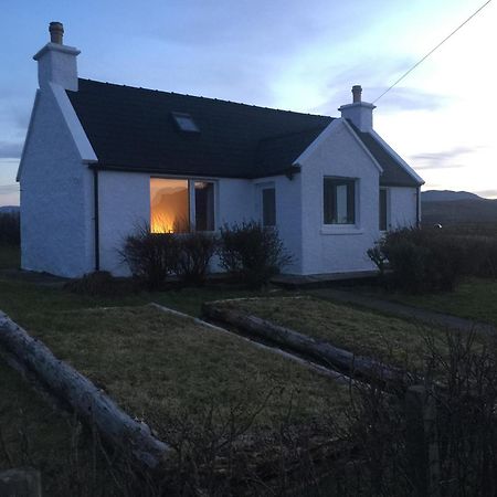 Amber'S Cottage Staffin Eksteriør bilde